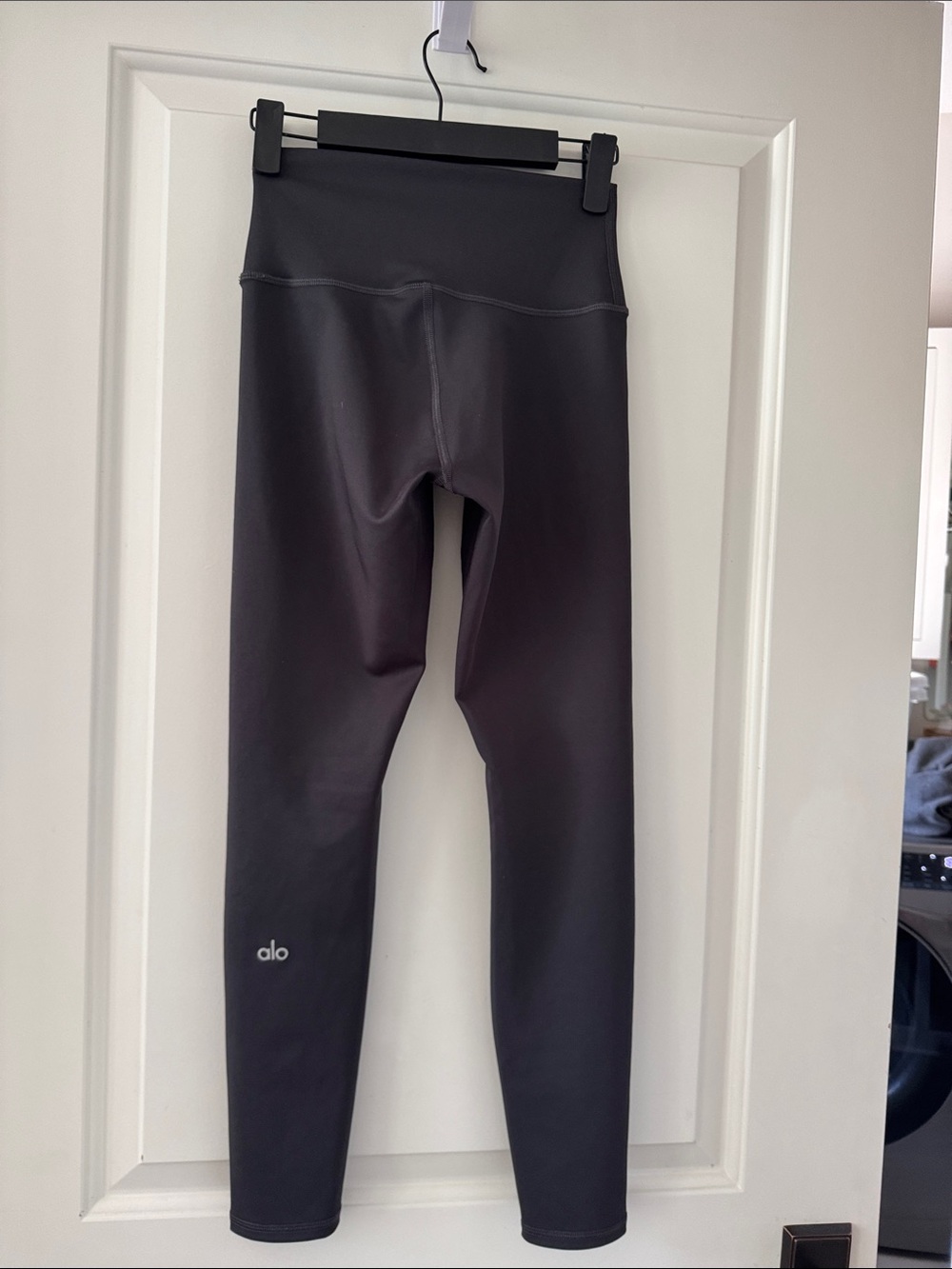 ALO Yoga 7/8 High-Waist Airlift Leggings Size Small